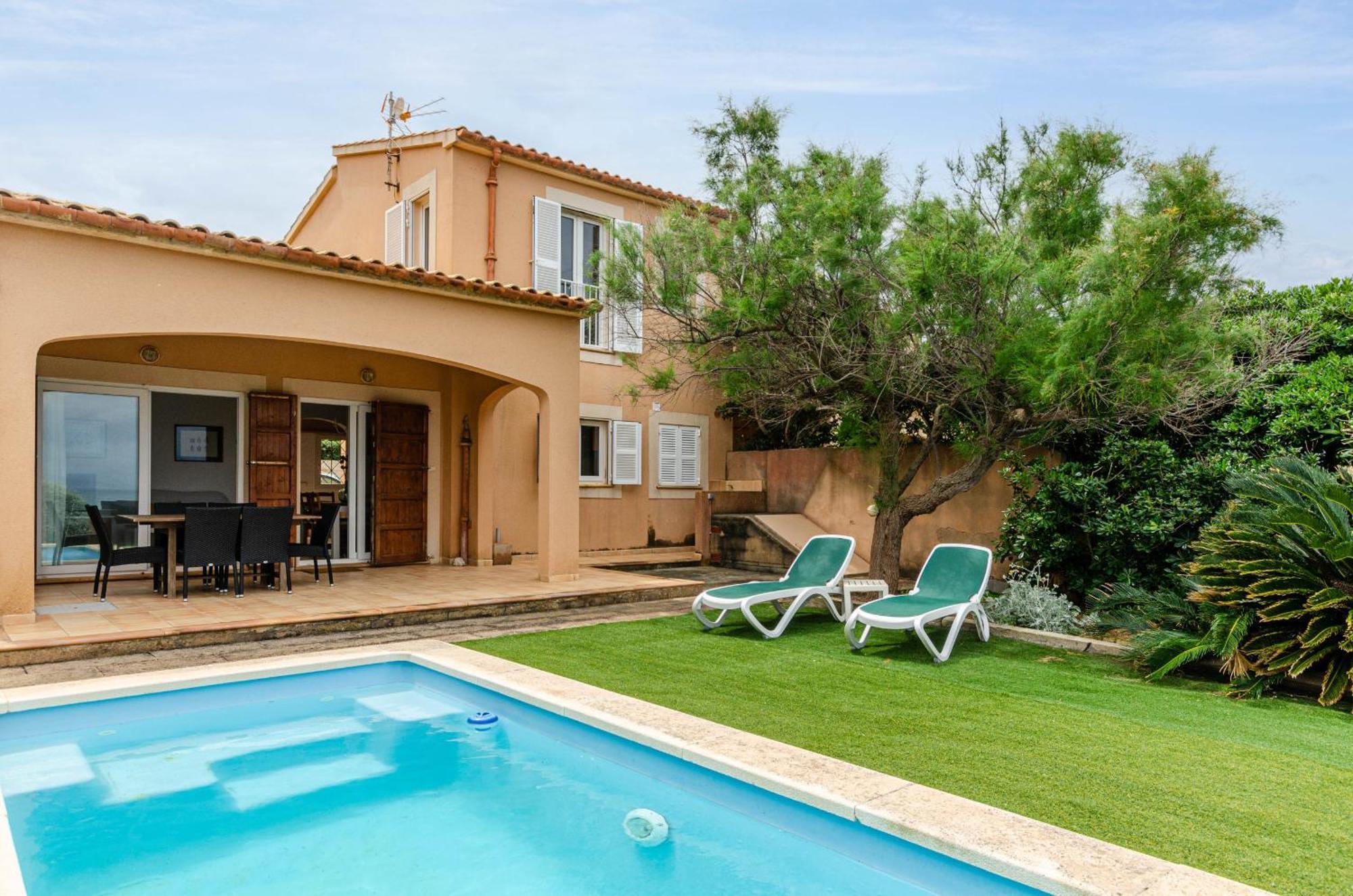 Yourhouse Escull Ferienhaus *