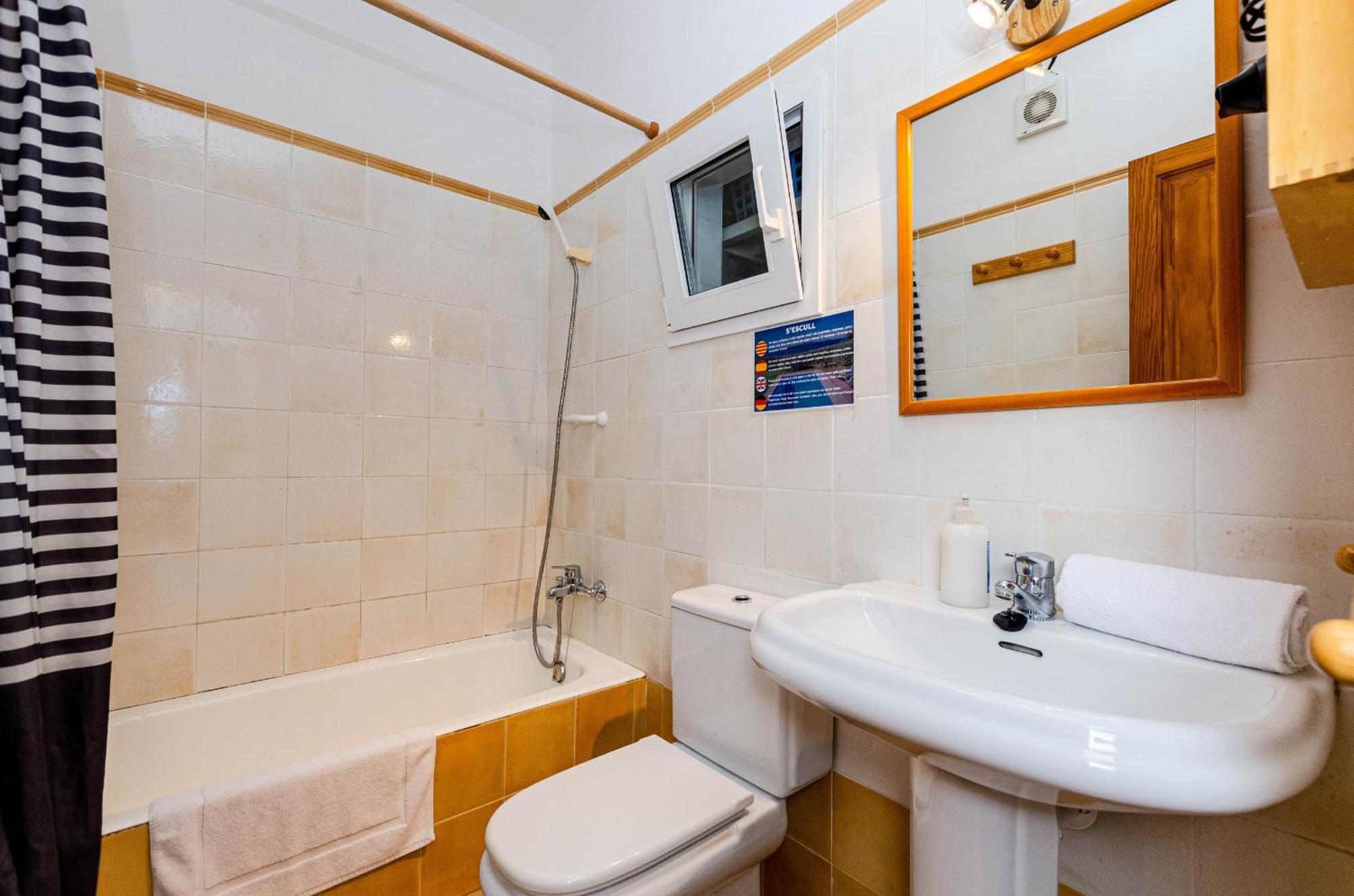 Yourhouse Escull Hébergement de vacances *